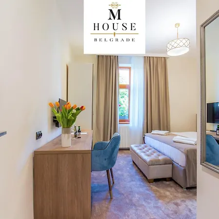 Bed & Breakfast M House