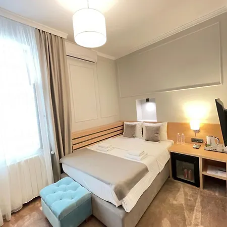 M House Bed & Breakfast