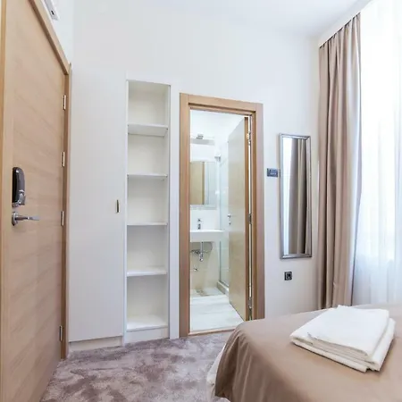 M House Bed & Breakfast