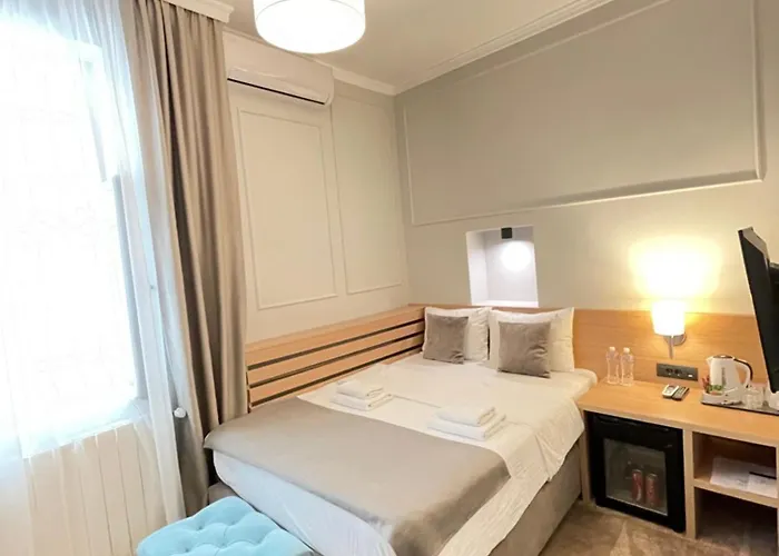 M House Oda ve Kahvaltı