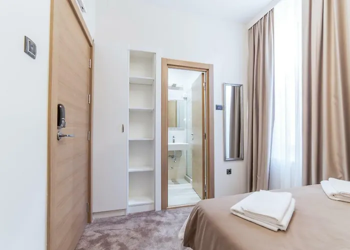 M House Oda ve Kahvaltı